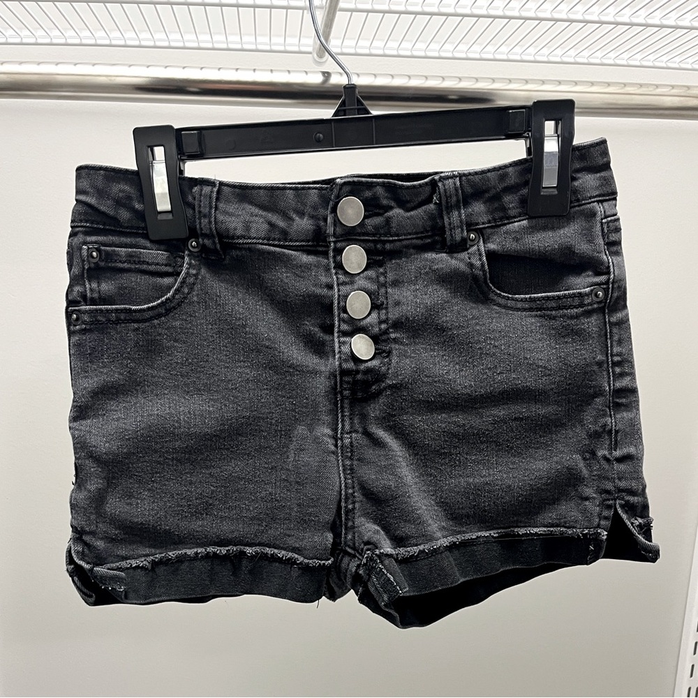 Copper Key Five Pocket Buttonfly Jean Shorts, size 12
